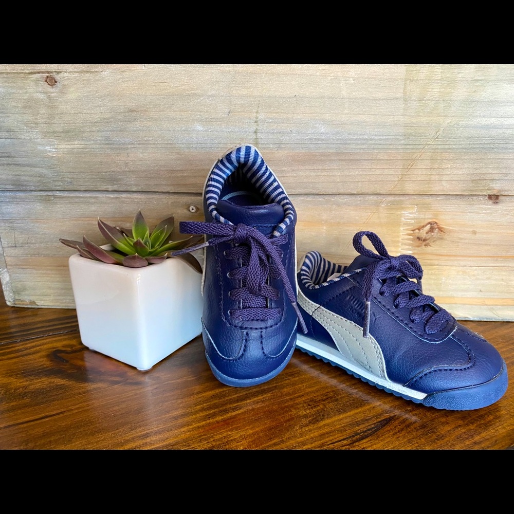 Baby Puma shoes, size 5C like new!